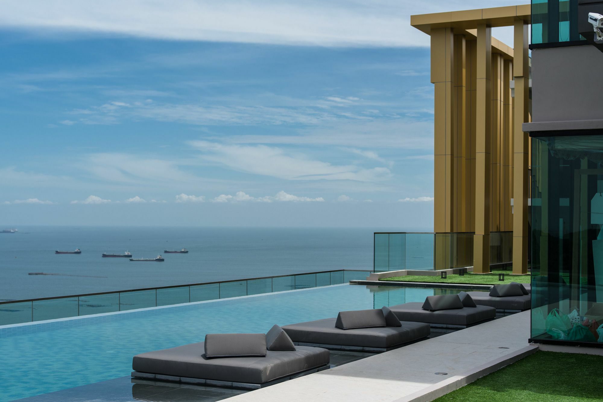 Knightsbridge The Ocean Sriracha By Crown Residence Si Racha Ngoại thất bức ảnh
